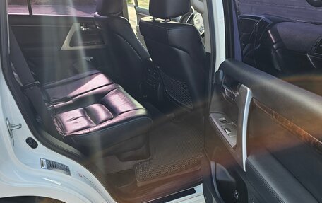 Toyota Land Cruiser 200, 2012 год, 4 000 000 рублей, 9 фотография