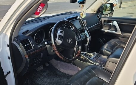 Toyota Land Cruiser 200, 2012 год, 4 000 000 рублей, 7 фотография