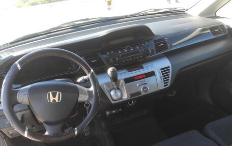 Honda FR-V, 2006 год, 415 000 рублей, 7 фотография