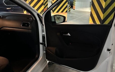 Volkswagen Polo VI (EU Market), 2013 год, 850 000 рублей, 9 фотография