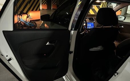 Volkswagen Polo VI (EU Market), 2013 год, 850 000 рублей, 10 фотография