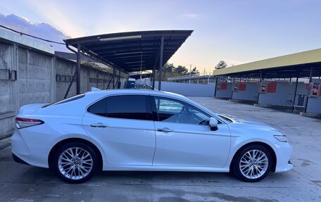 Toyota Camry, 2020 год, 3 000 000 рублей, 4 фотография