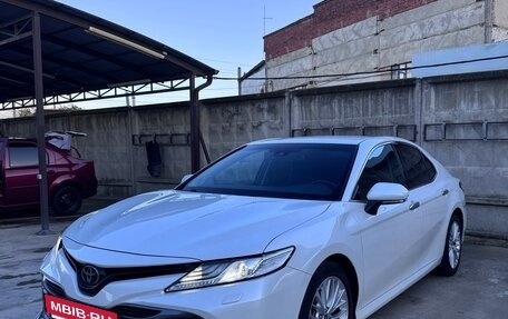 Toyota Camry, 2020 год, 3 000 000 рублей, 7 фотография