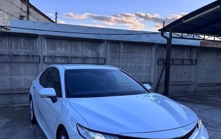 Toyota Camry, 2020 год, 3 000 000 рублей, 5 фотография