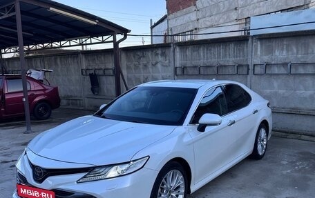 Toyota Camry, 2020 год, 3 000 000 рублей, 8 фотография