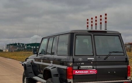 Toyota Land Cruiser 70, 2017 год, 7 200 000 рублей, 8 фотография