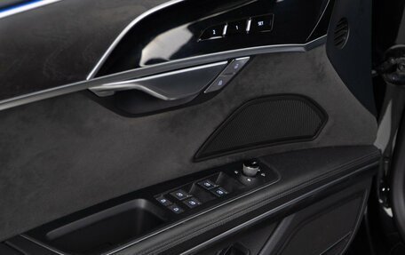 Audi A8, 2019 год, 3 990 000 рублей, 18 фотография