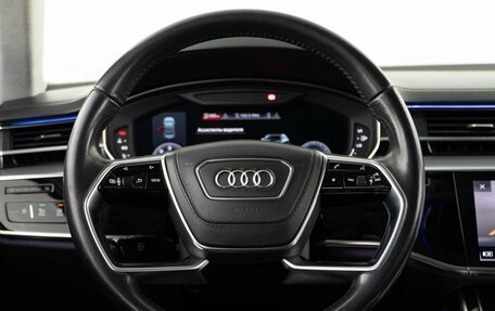 Audi A8, 2019 год, 3 990 000 рублей, 15 фотография