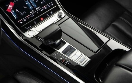 Audi A8, 2019 год, 3 990 000 рублей, 20 фотография