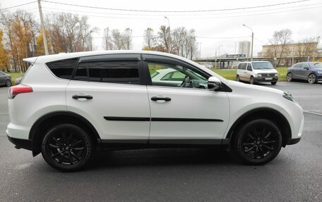 Toyota RAV4, 2016 год, 1 890 000 рублей, 9 фотография