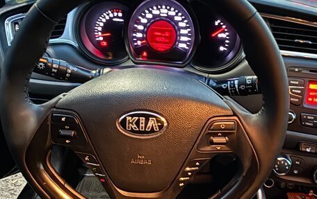 KIA cee'd III, 2015 год, 999 999 рублей, 10 фотография