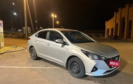 Hyundai Solaris II рестайлинг, 2021 год, 1 430 000 рублей, 2 фотография