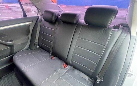 Volkswagen Jetta VI, 2010 год, 539 000 рублей, 11 фотография