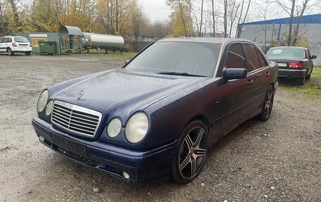 Mercedes-Benz E-Класс, 1998 год, 380 000 рублей, 4 фотография