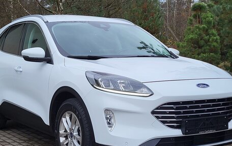 Ford Kuga III, 2020 год, 1 640 000 рублей, 1 фотография