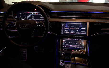 Audi S8, 2021 год, 14 500 000 рублей, 5 фотография