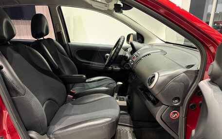 Nissan Note II рестайлинг, 2013 год, 890 000 рублей, 23 фотография