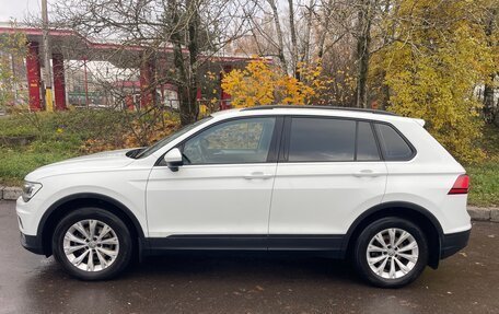 Volkswagen Tiguan II, 2020 год, 2 340 000 рублей, 2 фотография