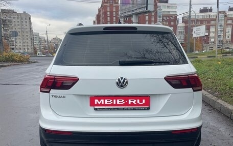 Volkswagen Tiguan II, 2020 год, 2 340 000 рублей, 3 фотография