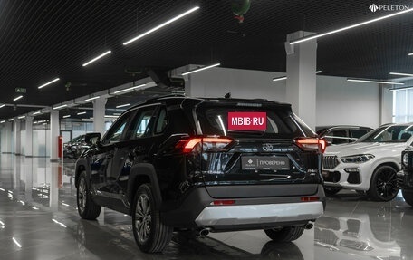 Toyota RAV4, 2025 год, 4 300 000 рублей, 4 фотография