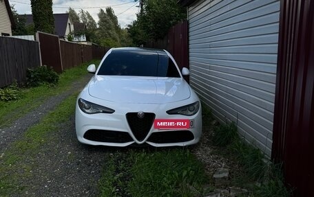 Alfa Romeo Giulia II, 2018 год, 2 370 000 рублей, 2 фотография