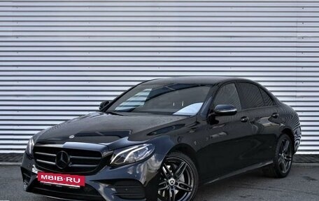 Mercedes-Benz E-Класс, 2019 год, 3 400 000 рублей, 2 фотография