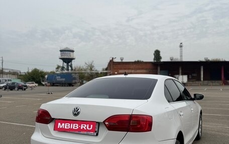Volkswagen Jetta VI, 2012 год, 595 000 рублей, 11 фотография