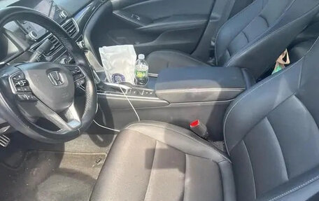 Honda Accord IX рестайлинг, 2022 год, 2 300 000 рублей, 8 фотография