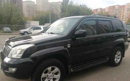 Toyota Land Cruiser Prado 120 рестайлинг, 2008 год, 2 000 000 рублей, 2 фотография