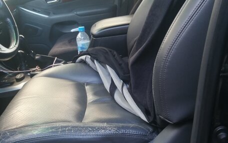 Toyota Land Cruiser Prado 120 рестайлинг, 2008 год, 2 000 000 рублей, 12 фотография