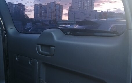 Toyota Land Cruiser Prado 120 рестайлинг, 2008 год, 2 000 000 рублей, 16 фотография