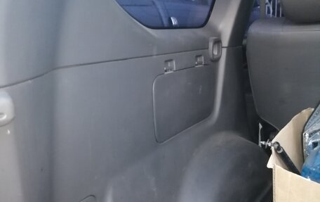 Toyota Land Cruiser Prado 120 рестайлинг, 2008 год, 2 000 000 рублей, 17 фотография