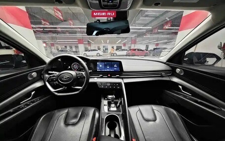 Hyundai Elantra, 2022 год, 1 390 000 рублей, 11 фотография