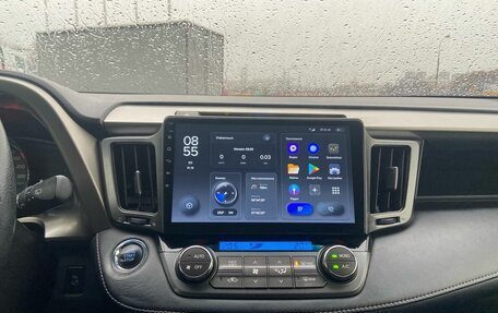 Toyota RAV4, 2015 год, 1 719 000 рублей, 9 фотография