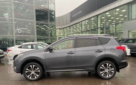 Toyota RAV4, 2015 год, 1 719 000 рублей, 4 фотография