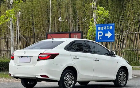 Toyota Vios III, 2022 год, 1 061 555 рублей, 8 фотография