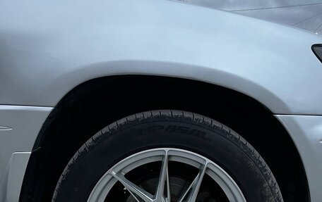 Lexus RX IV рестайлинг, 2000 год, 1 800 000 рублей, 12 фотография