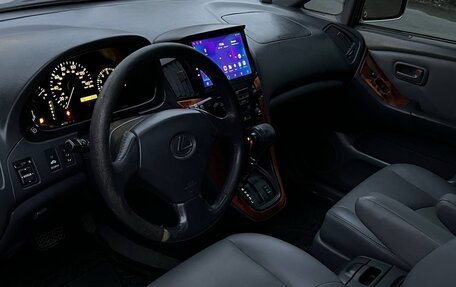 Lexus RX IV рестайлинг, 2000 год, 1 800 000 рублей, 18 фотография