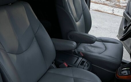 Lexus RX IV рестайлинг, 2000 год, 1 800 000 рублей, 23 фотография