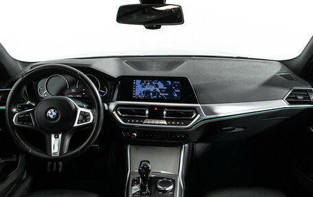 BMW 3 серия, 2019 год, 3 190 000 рублей, 13 фотография