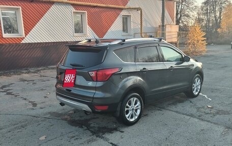 Ford Escape III, 2019 год, 1 999 999 рублей, 6 фотография