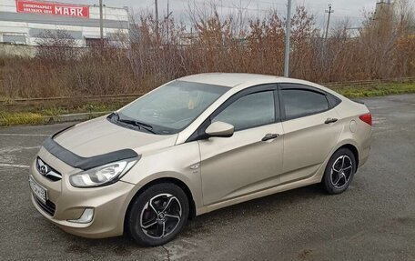 Hyundai Solaris II рестайлинг, 2014 год, 650 000 рублей, 2 фотография