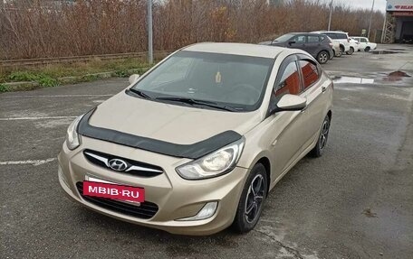 Hyundai Solaris II рестайлинг, 2014 год, 650 000 рублей, 3 фотография