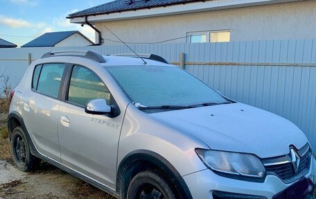 Renault Sandero II рестайлинг, 2015 год, 830 000 рублей, 3 фотография