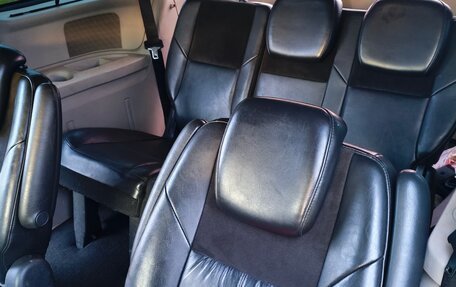 Chrysler Voyager IV, 2008 год, 900 000 рублей, 7 фотография