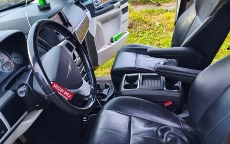 Chrysler Voyager IV, 2008 год, 900 000 рублей, 9 фотография