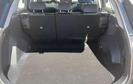 Toyota RAV4, 2025 год, 4 950 000 рублей, 27 фотография