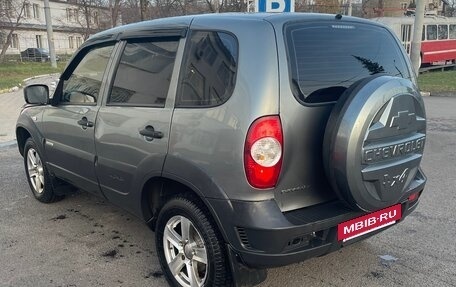 Chevrolet Niva I рестайлинг, 2015 год, 620 000 рублей, 6 фотография