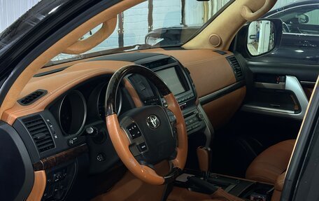 Toyota Land Cruiser 200, 2010 год, 3 000 000 рублей, 7 фотография