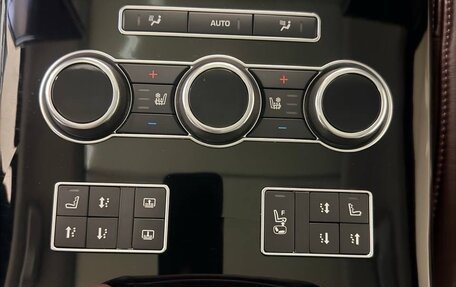 Land Rover Range Rover IV рестайлинг, 2015 год, 4 200 000 рублей, 9 фотография